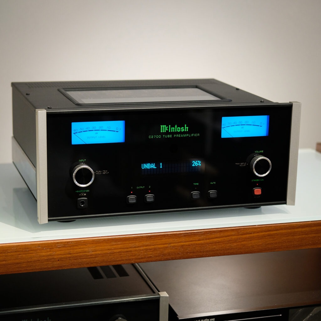 McIntosh C2700