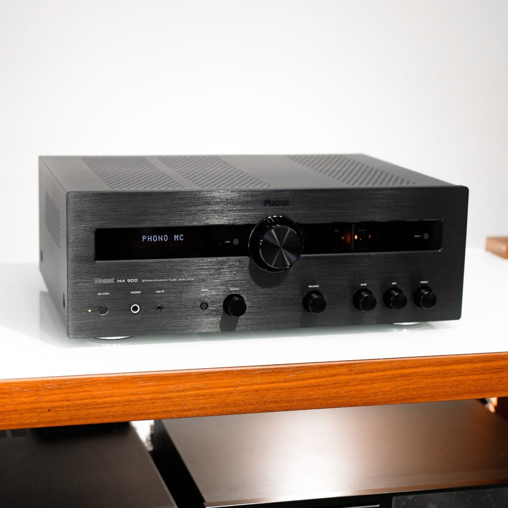 Magnat MA900