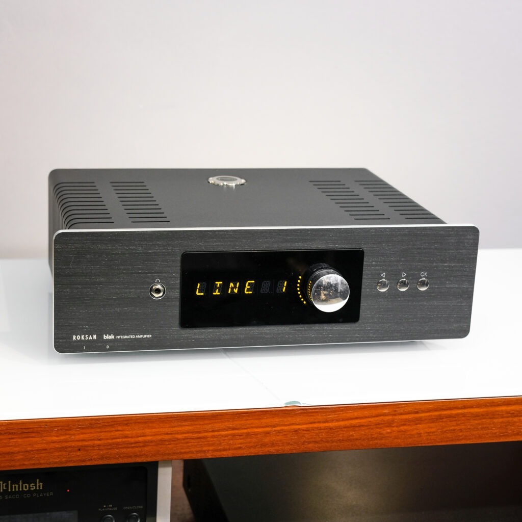 Roksan Blak Amplifier