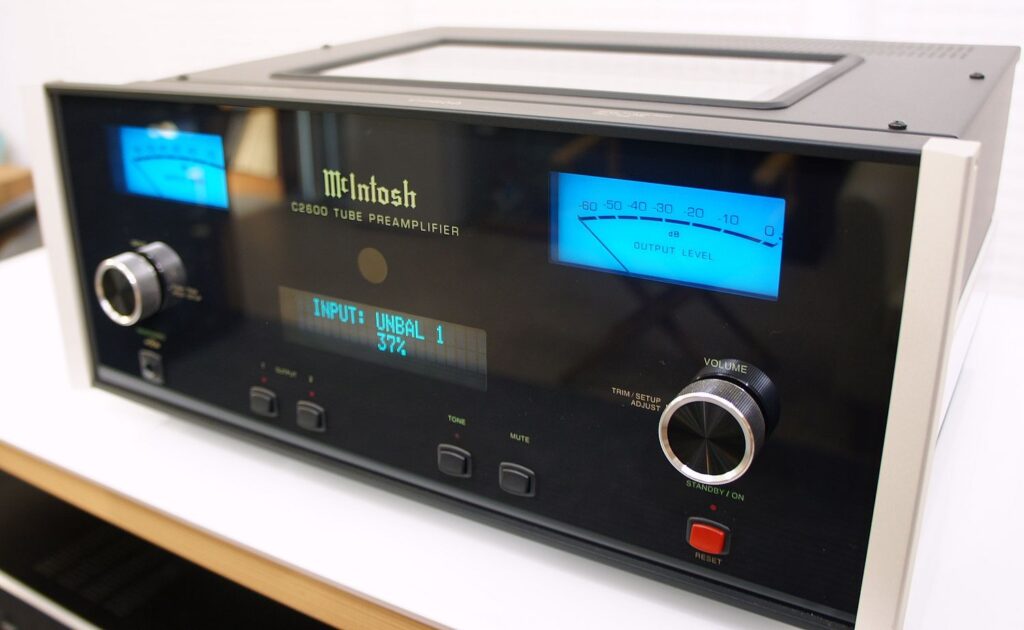 McIntosh C2600