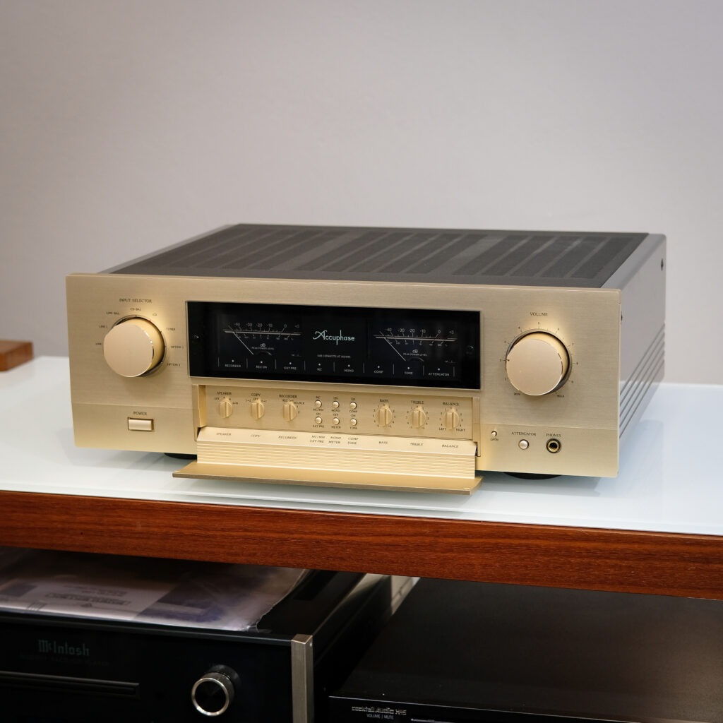 Accuphase E-350