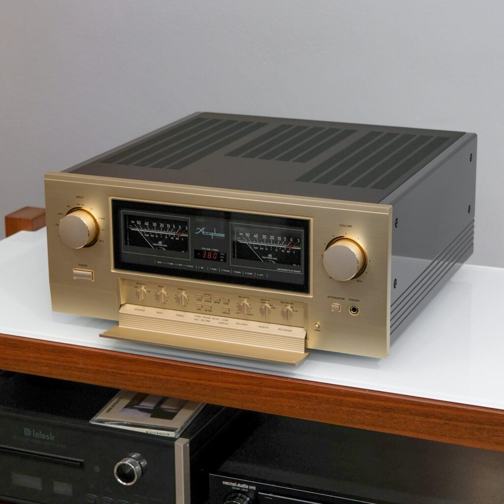 Accuphase E-5000