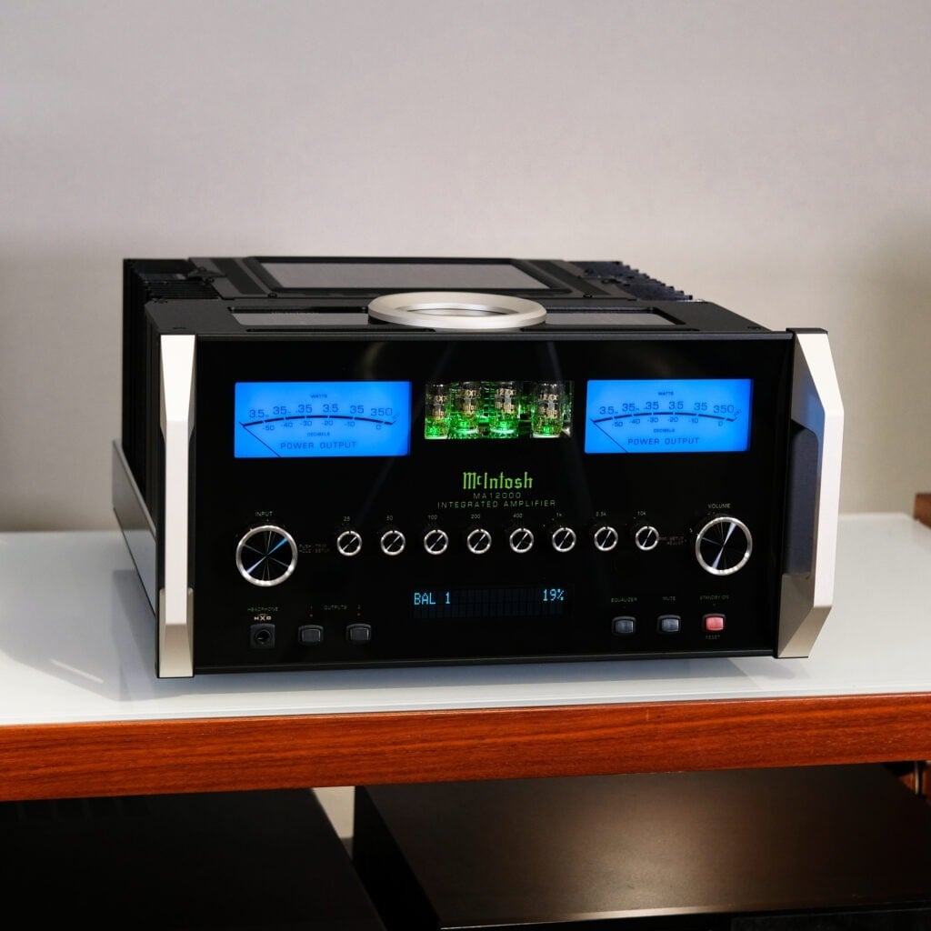 McIntosh MA12000