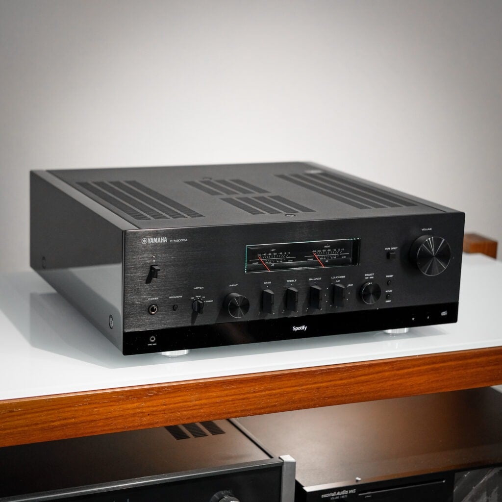 Yamaha R-N2000A