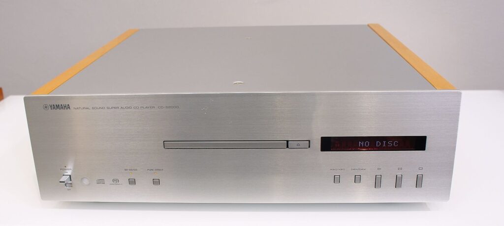 Yamaha CD S2000