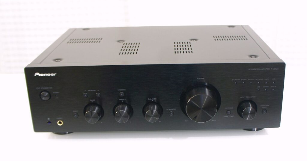 Pioneer  A70A
