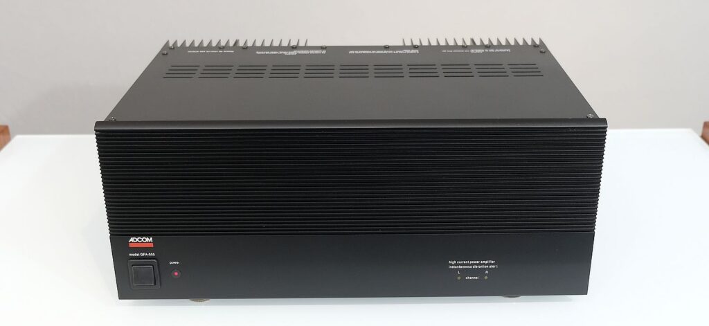 Adcom GFA 555