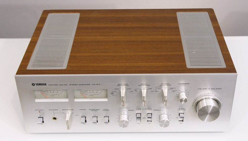 Yamaha Ca 810