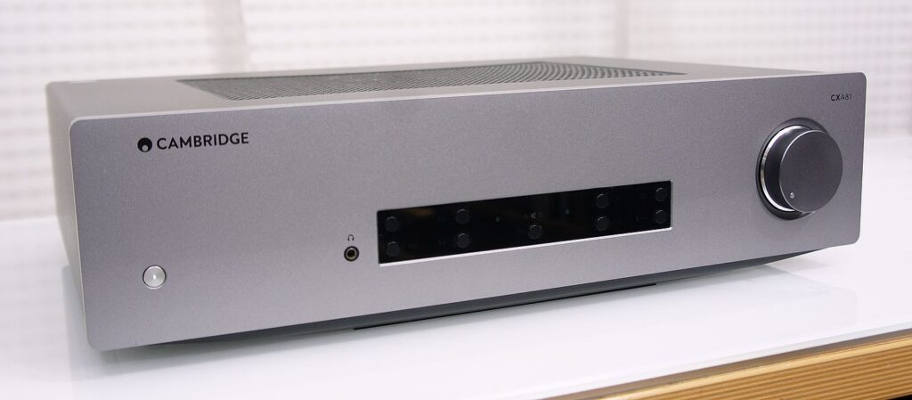 Cambridge Audio CX A81