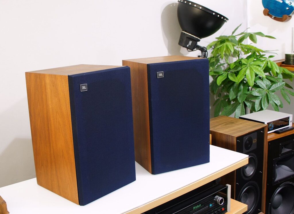 JBL 4301