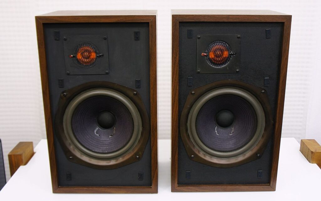 Advent Loudspeakers 1