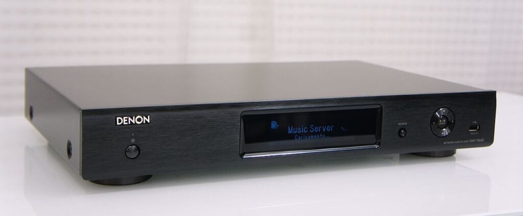 Denon DNP 730