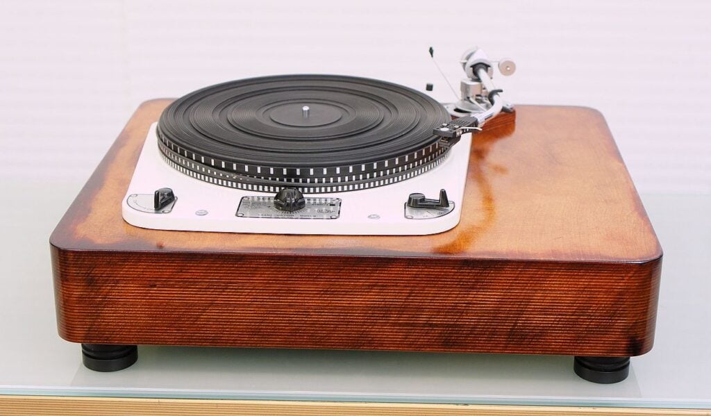 Garrard  301
