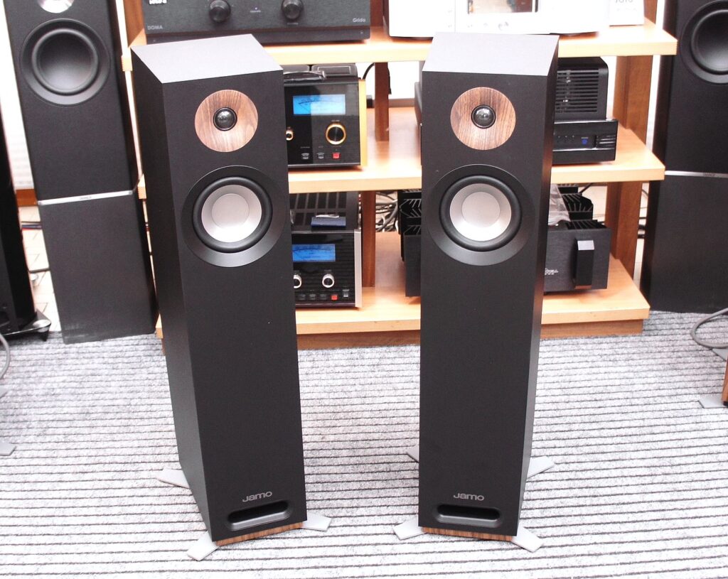 Jamo S805