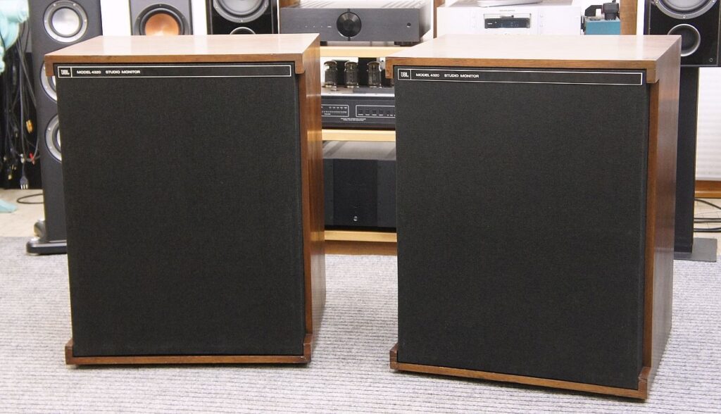 JBL 4320 スタジオモニター - オーディオ構成 |オンラインHi-Fi販売