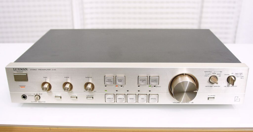 Luxman C03