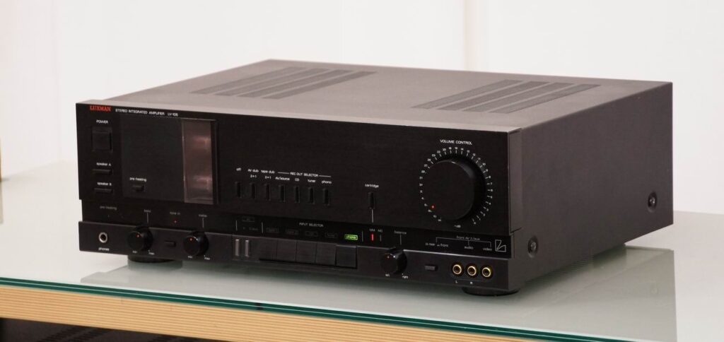 Luxman Lv 105