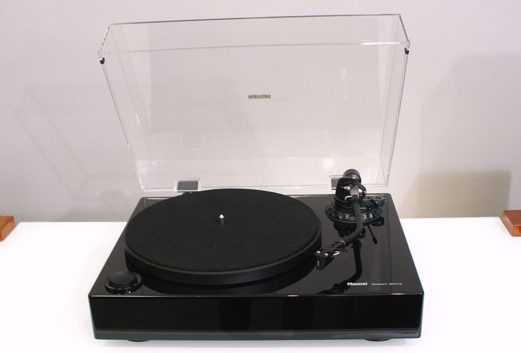 Magnat MTT 990