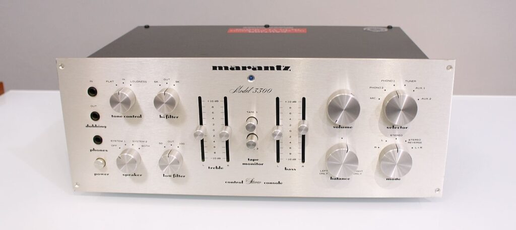 Marantz Model 3300