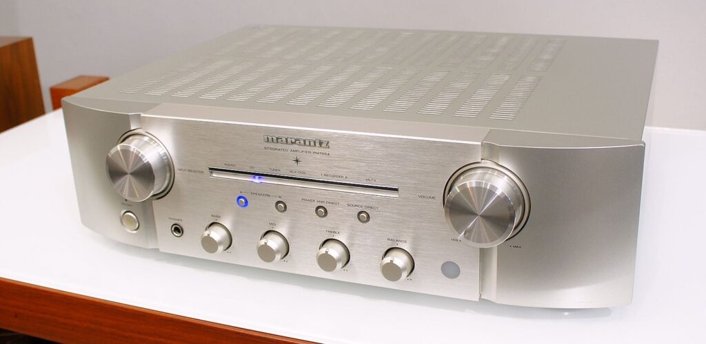Marantz PM 7004