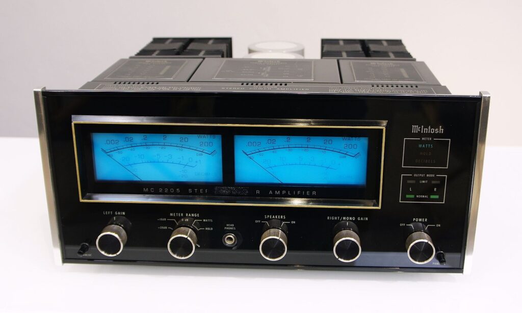 McIntosh MC 2205