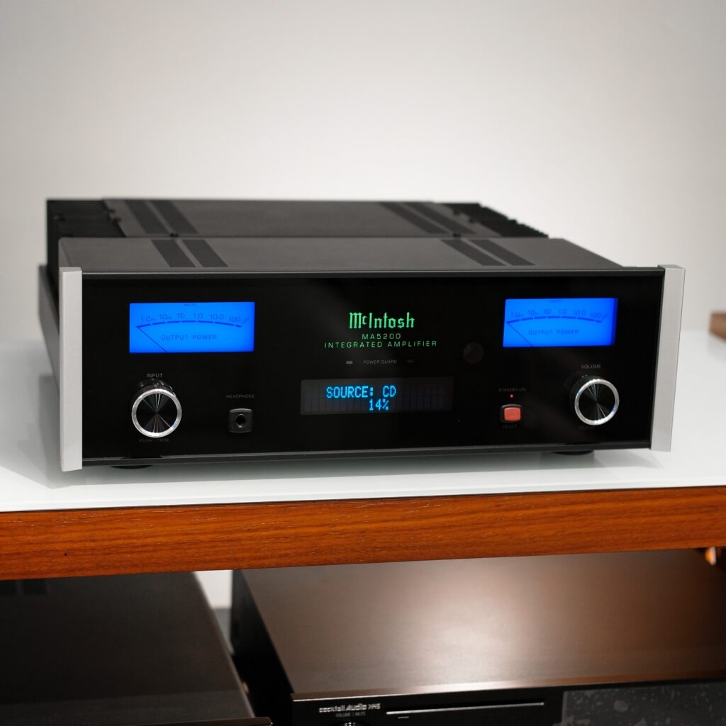 McIntosh MA5200
