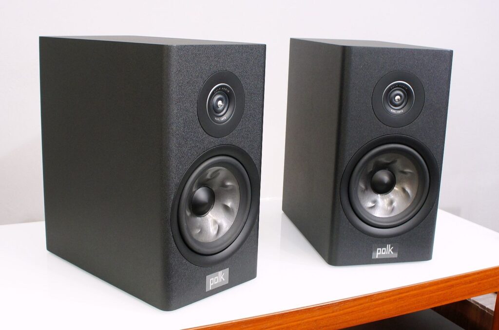 Polk Audio Reserve R200