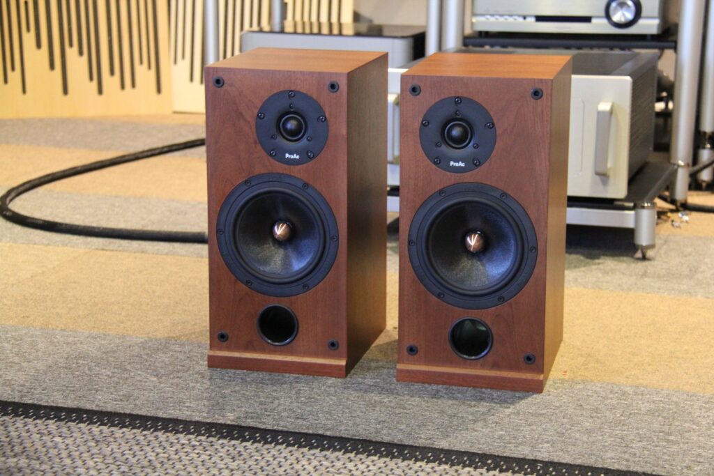 ProAc Response D2