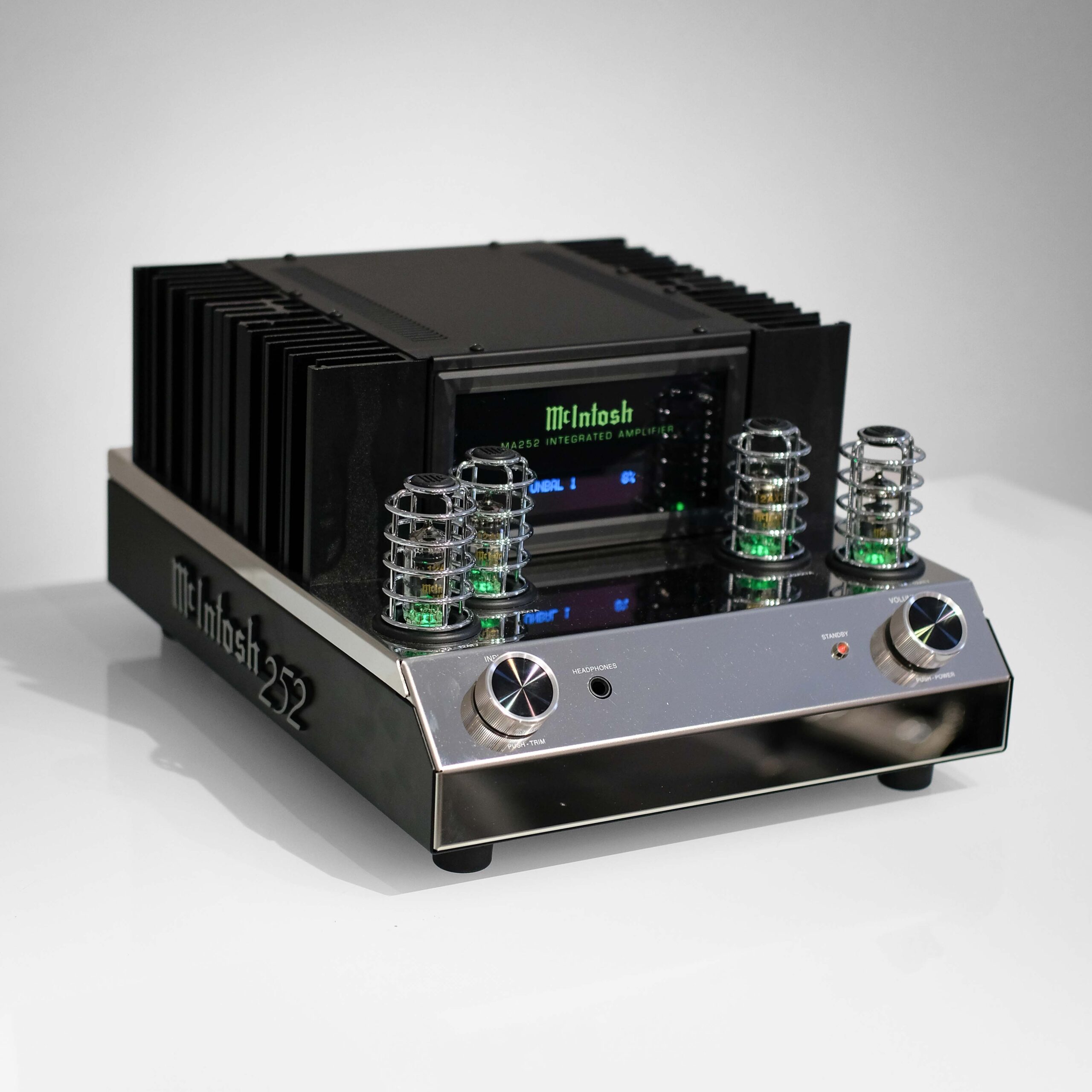 McIntosh MA252