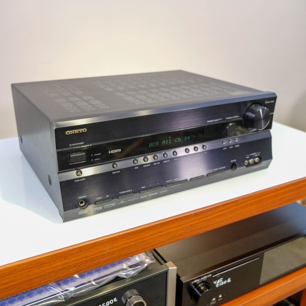 Onkyo TX SR-606