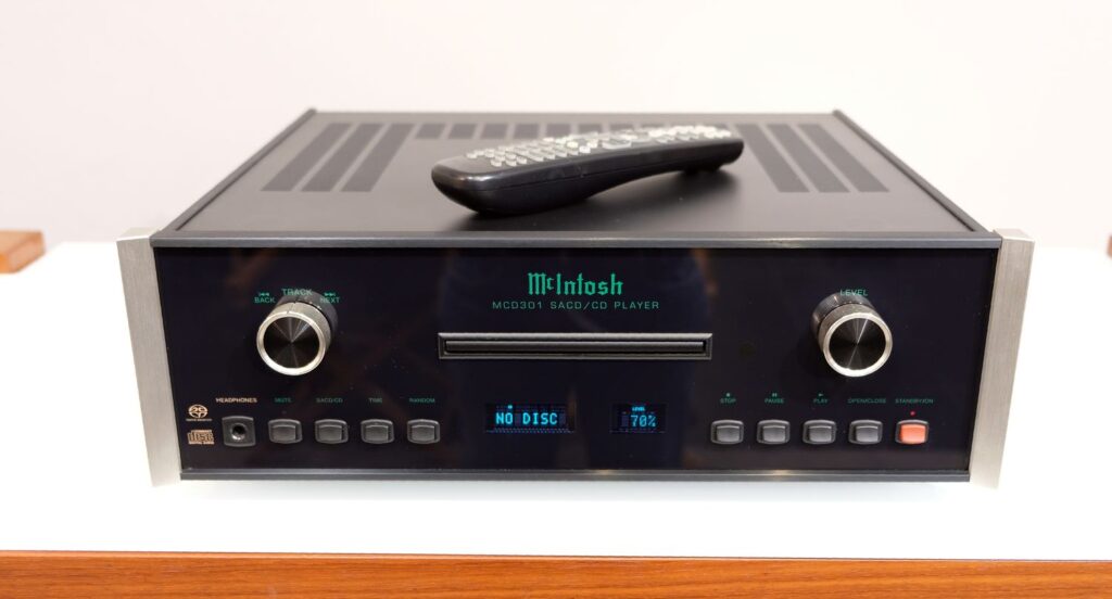 McIntosh MCD301