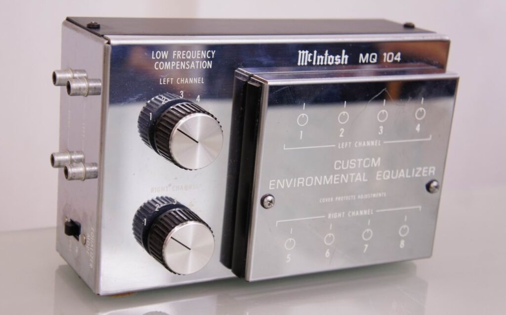 McIntosh MQ-104