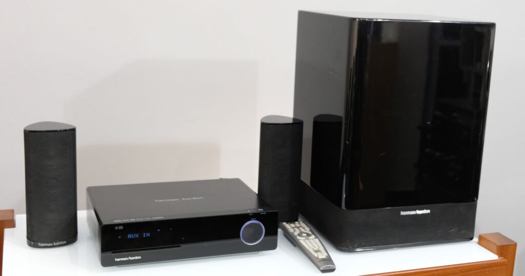 Harman Kardon HS 200