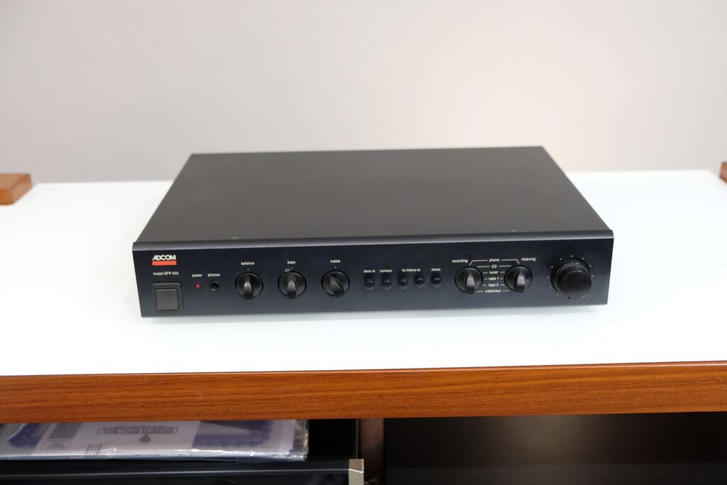 Adcom GFP-555