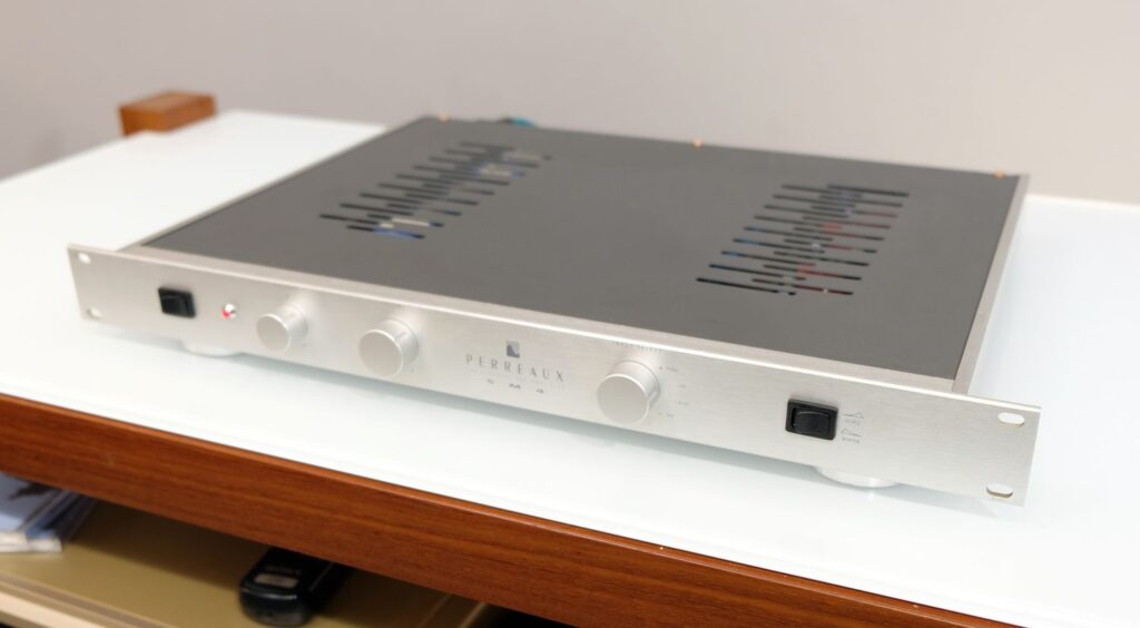 Perreaux SM4