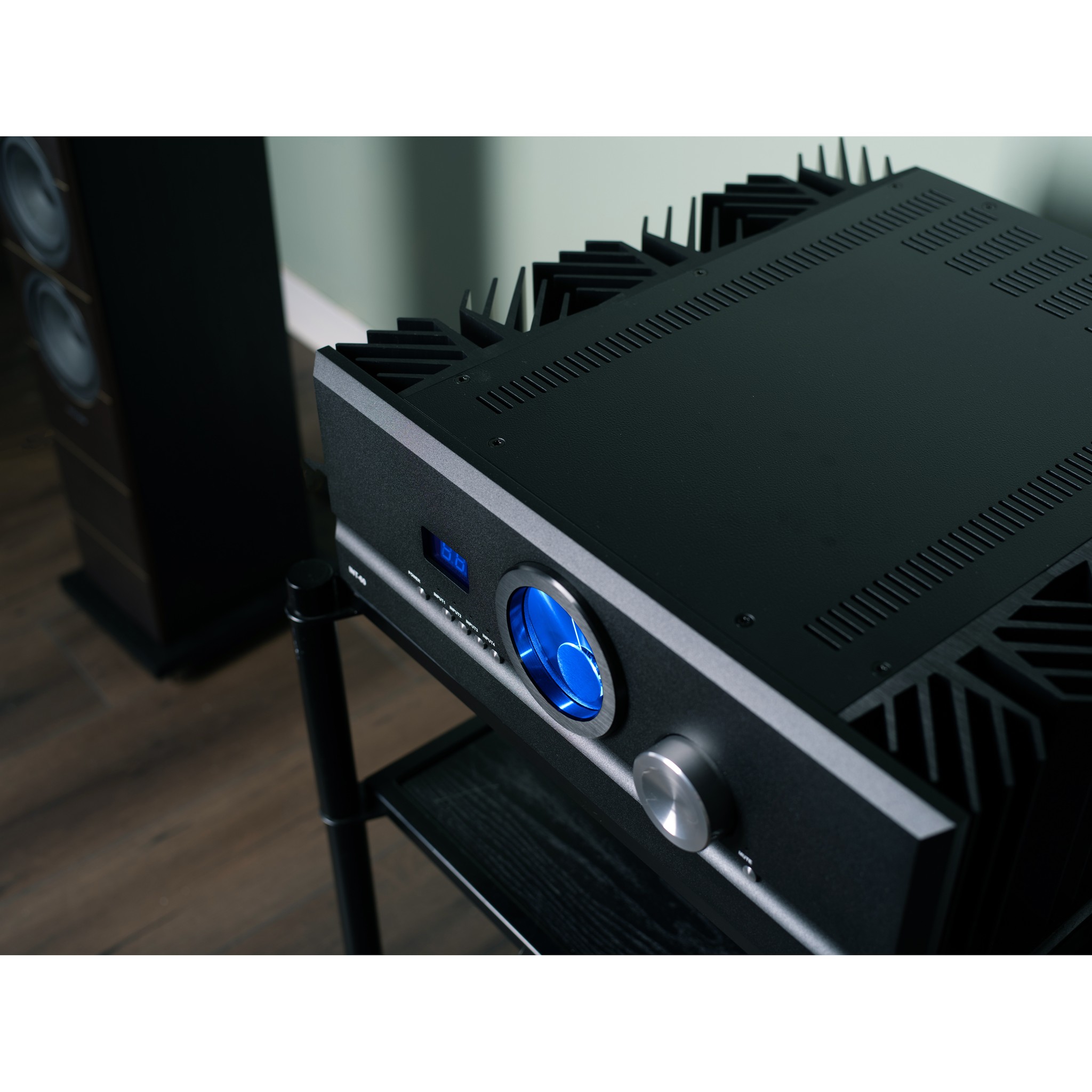 Pass Labs INT-60