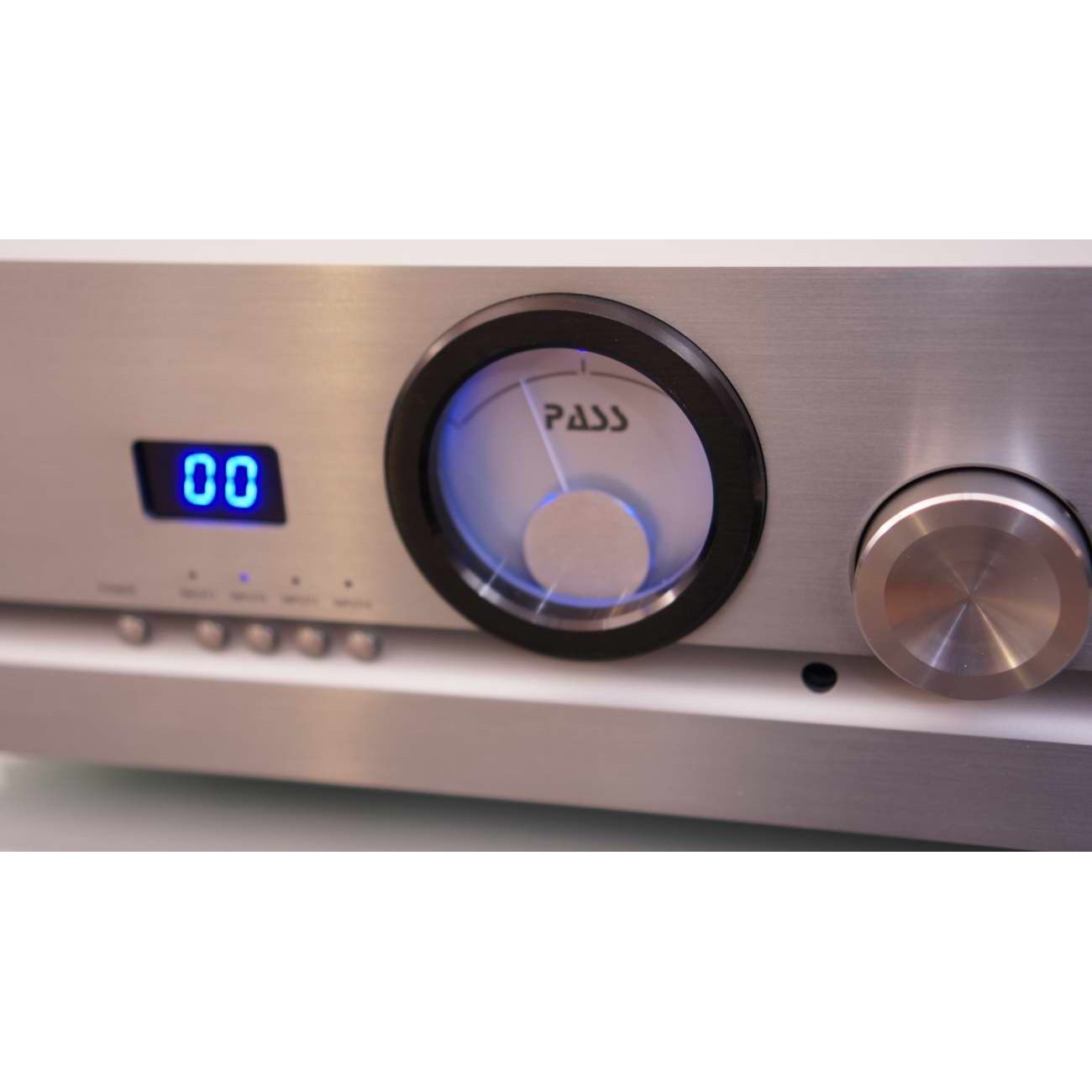 Pass Labs INT-60