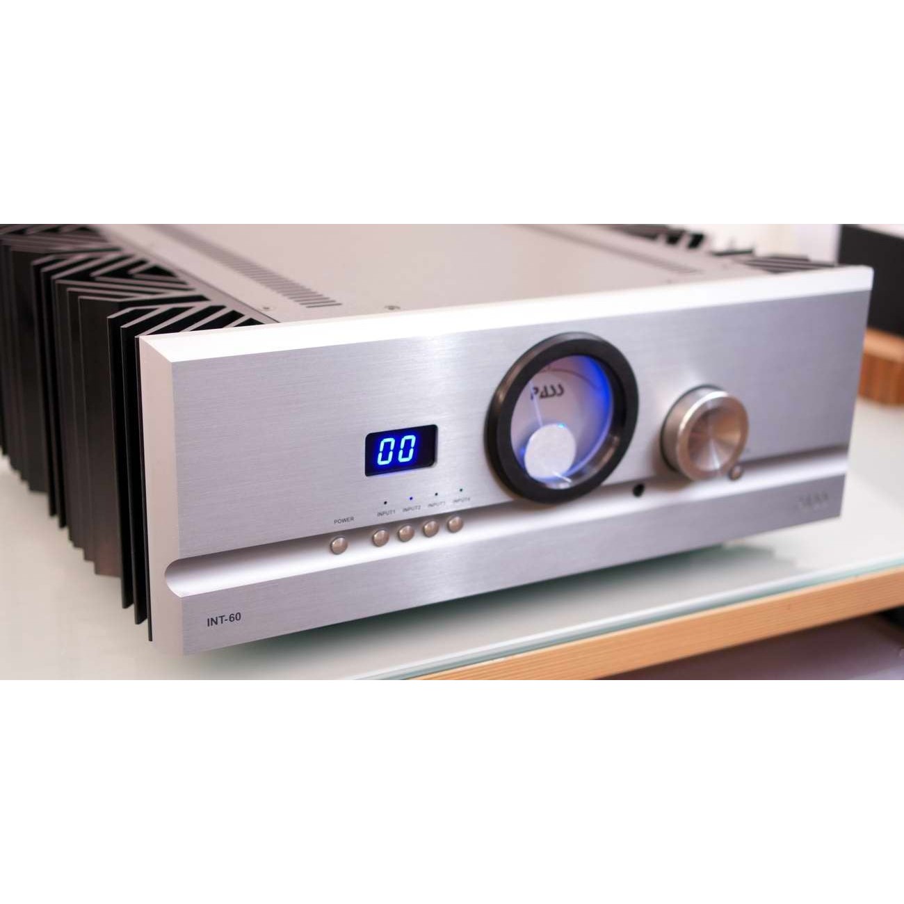Pass Labs INT-60