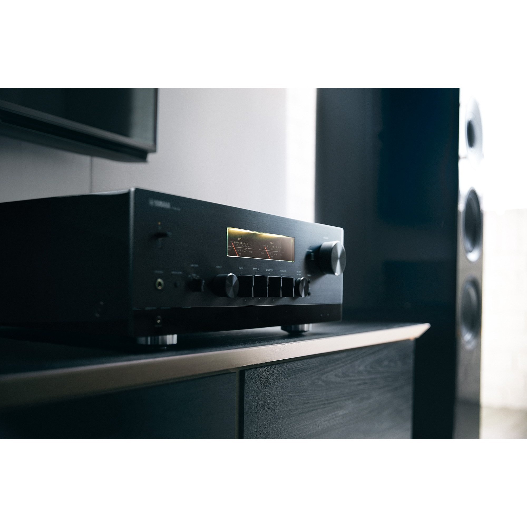 Yamaha R-N2000A