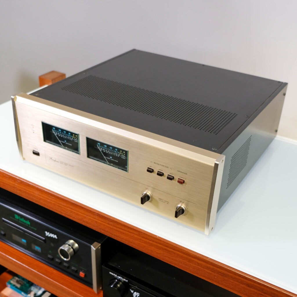 Accuphase P-400