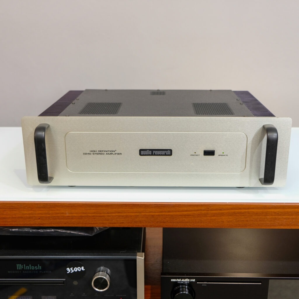 Audio Research D240 MKII