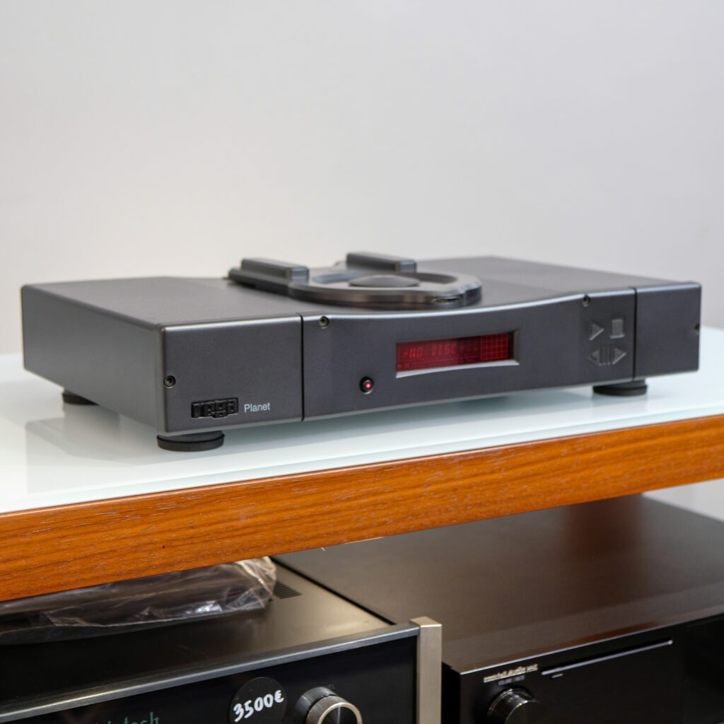 Rega Planet 2000