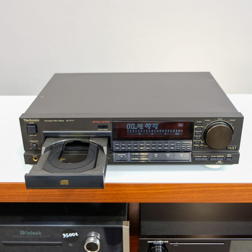 Technics SL-P777