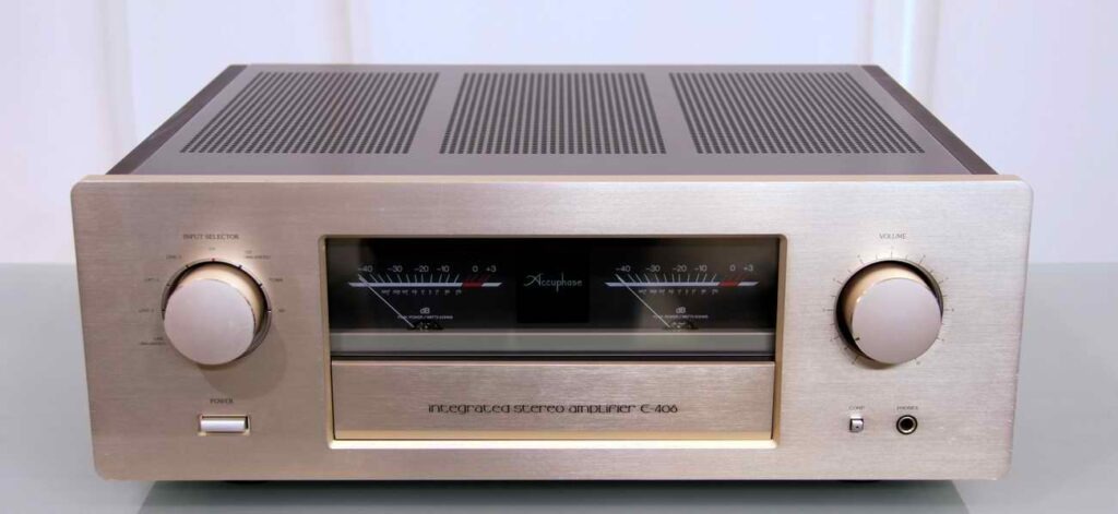 Accuphase-E406