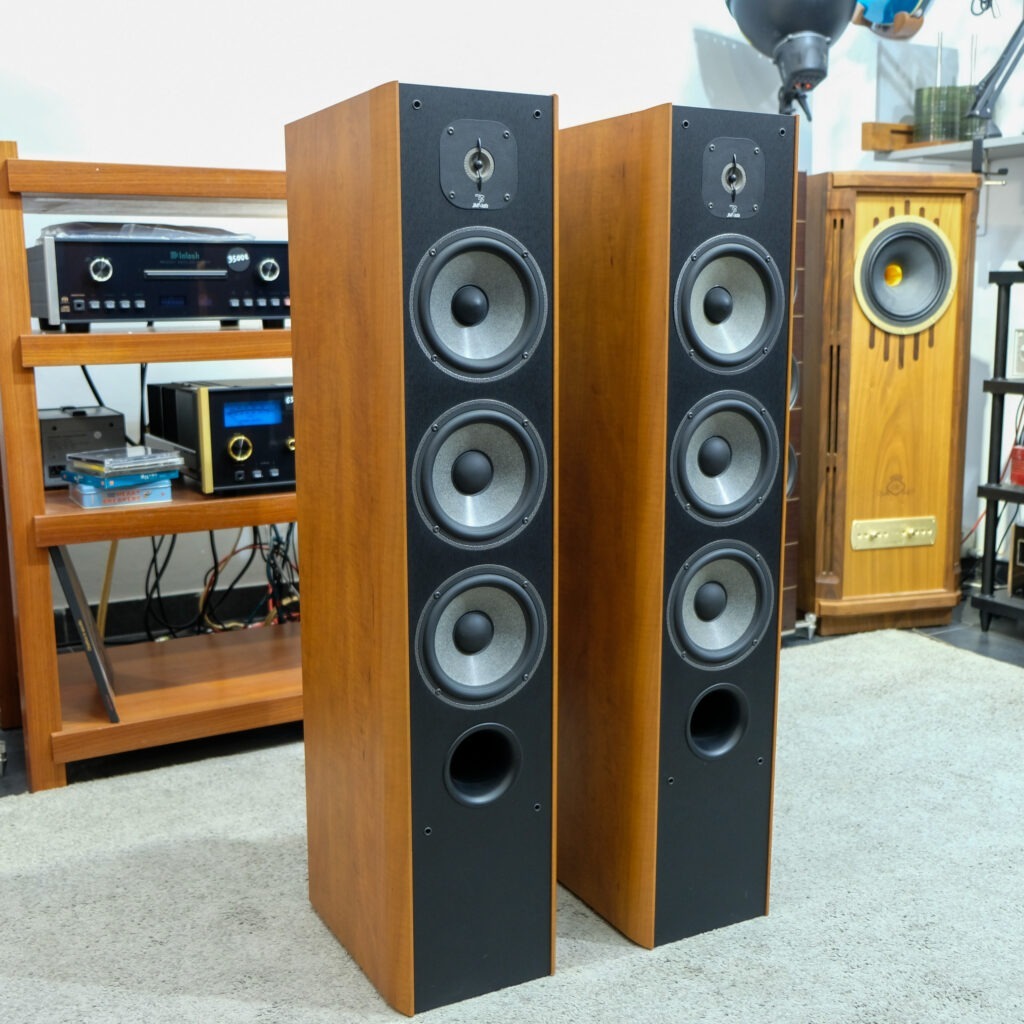 Focal Cobalt 826S