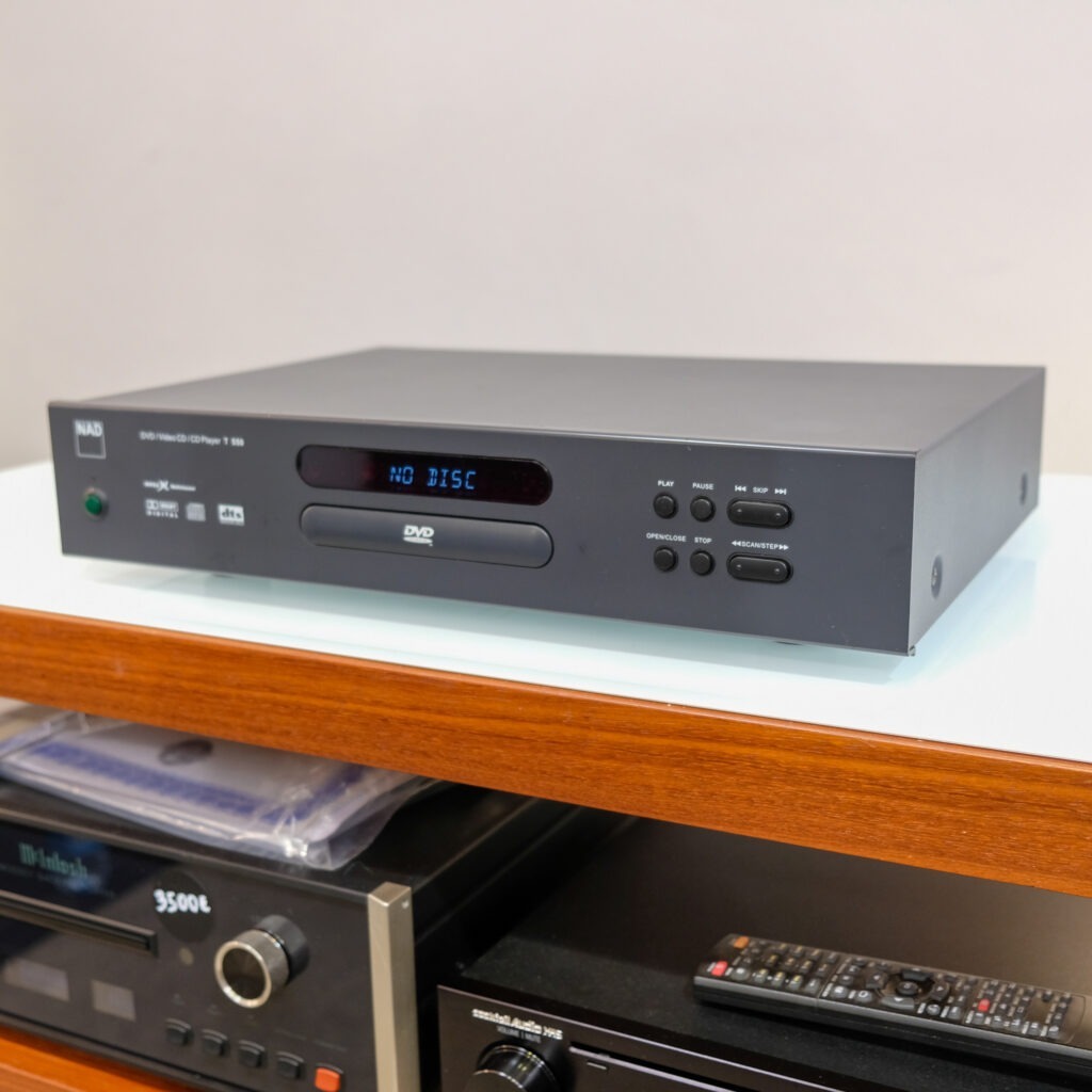 Nad T550