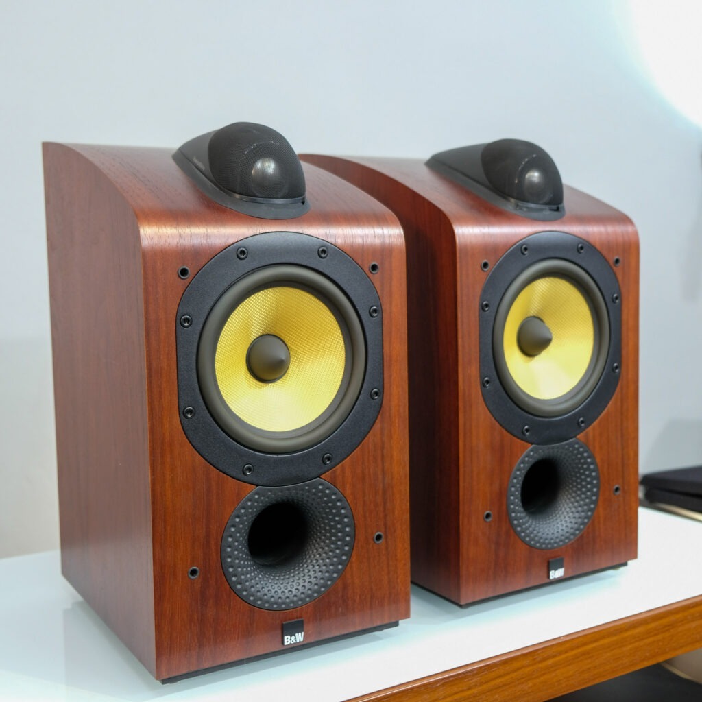 B&W 705 - Audio construction | Hi-Fi Online Sales: Amplifiers
