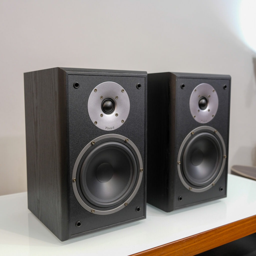 Magnat Supreme 202