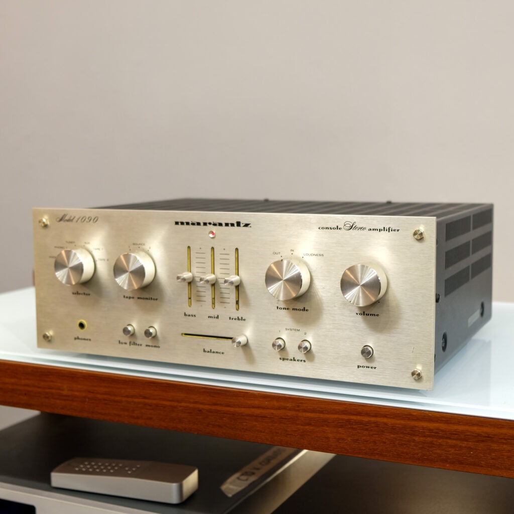 Marantz 1090 - Construção de áudio | Vendas on-line de Hi-Fi