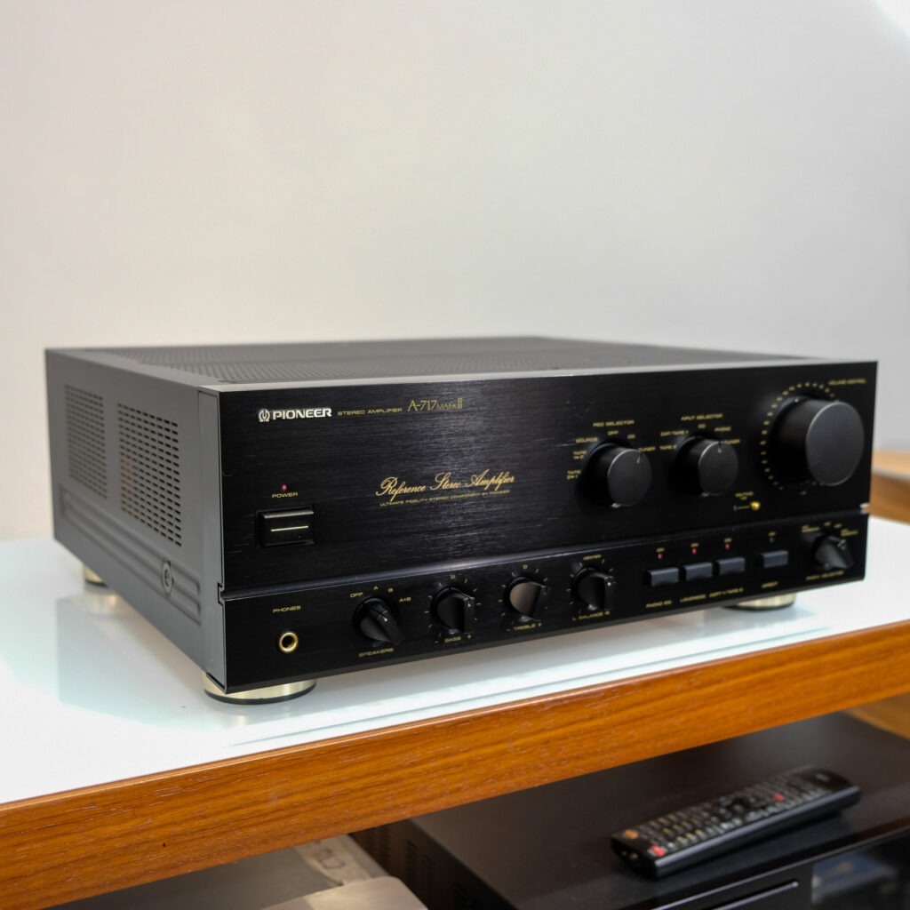 Pioneer A-717MKII